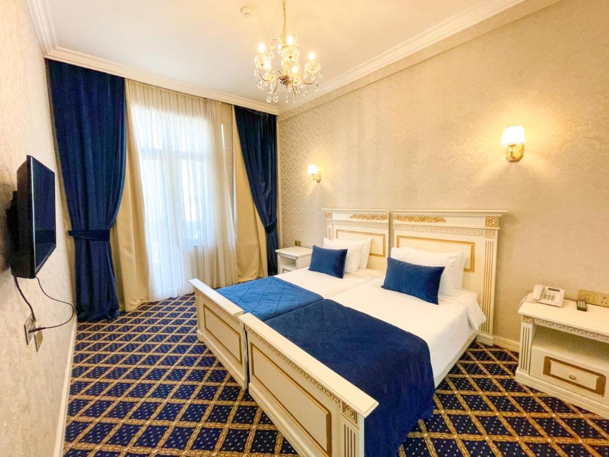 Premier Palace 5* Baku